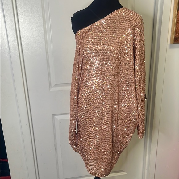 Fashion Nova Dresses & Skirts - Fashion Nova Rose Gold Sequin Dress